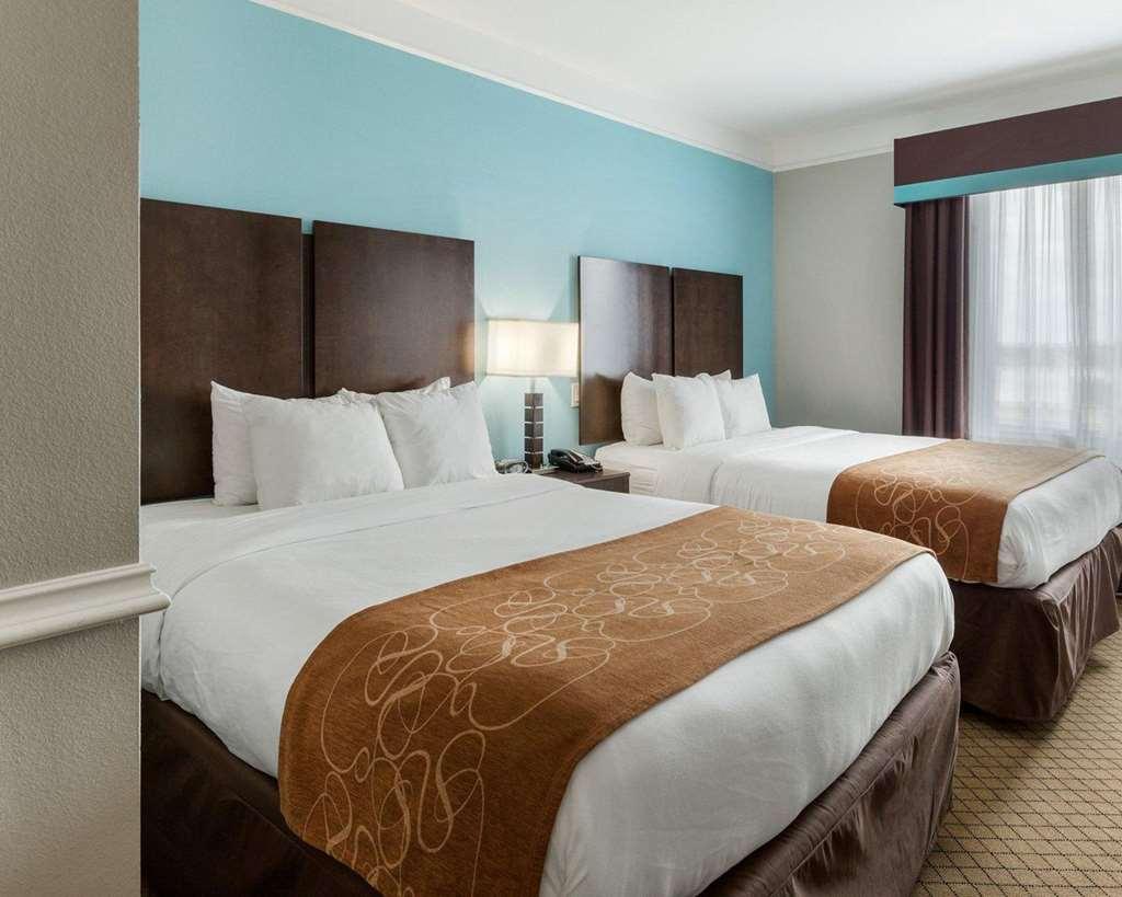 Hotel Comfort At Mills 4*