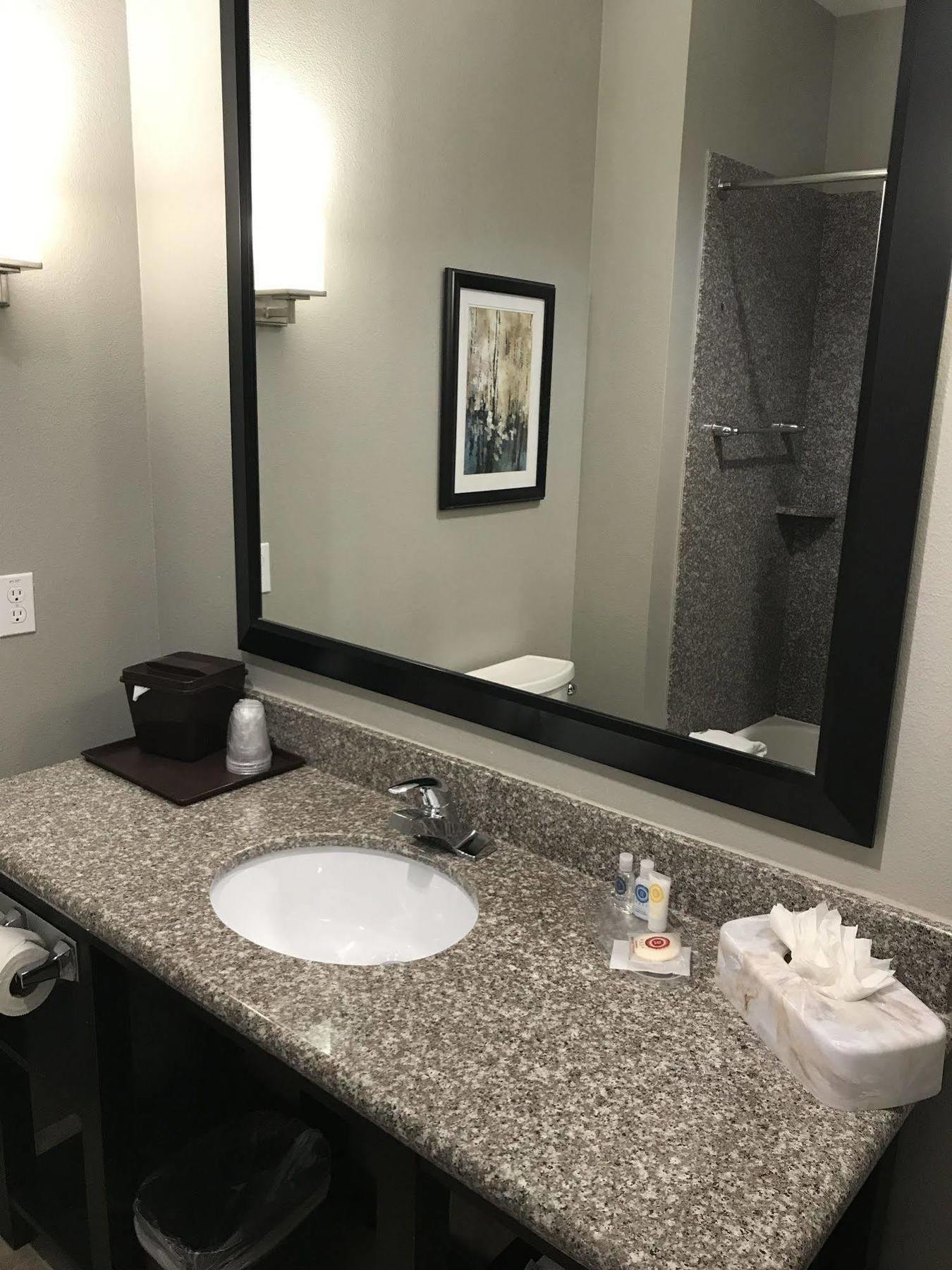 Comfort At Mills 4*