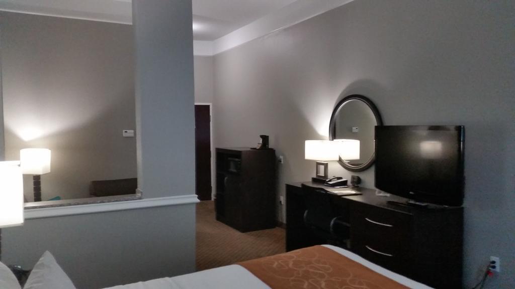 Comfort At Mills Hotel