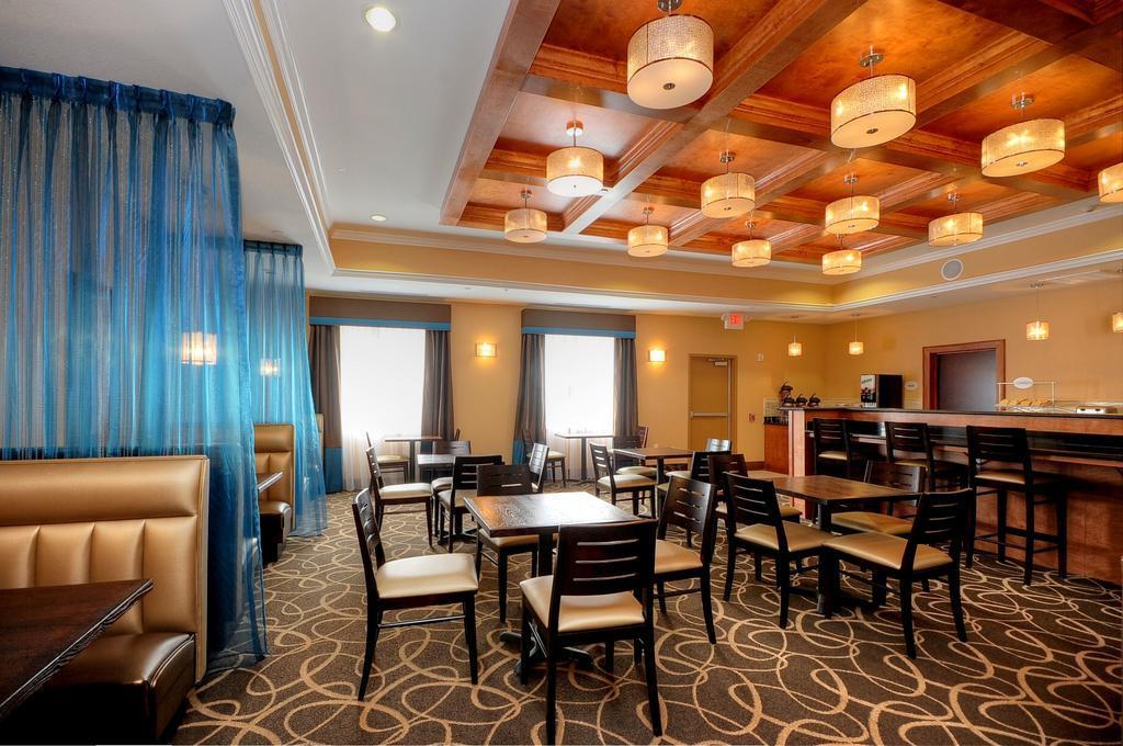 Hotel Comfort At Mills Katy