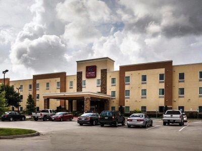 Hotel Comfort At Mills 4*