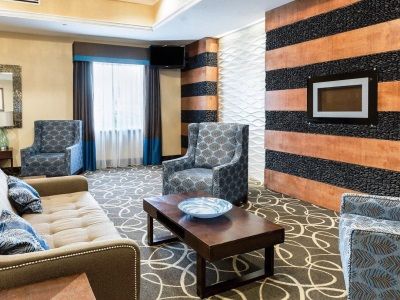 Hotel Comfort At Mills