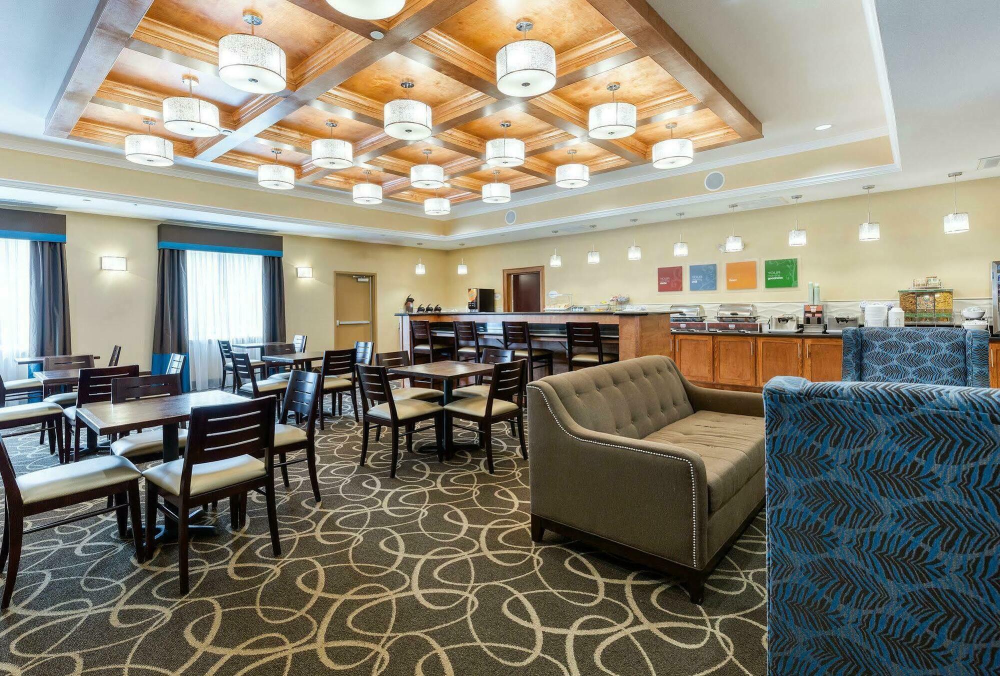 Comfort At Mills 4*