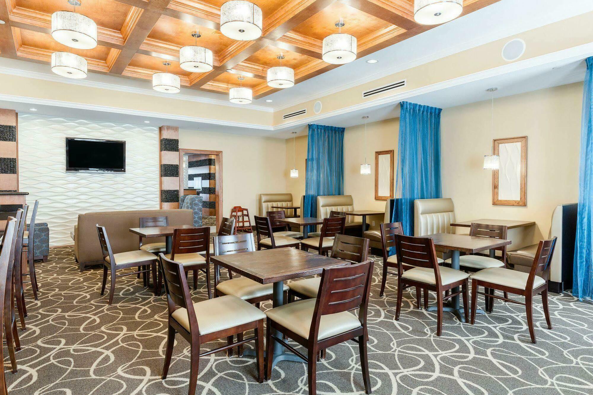 Hotel Comfort At Mills Katy